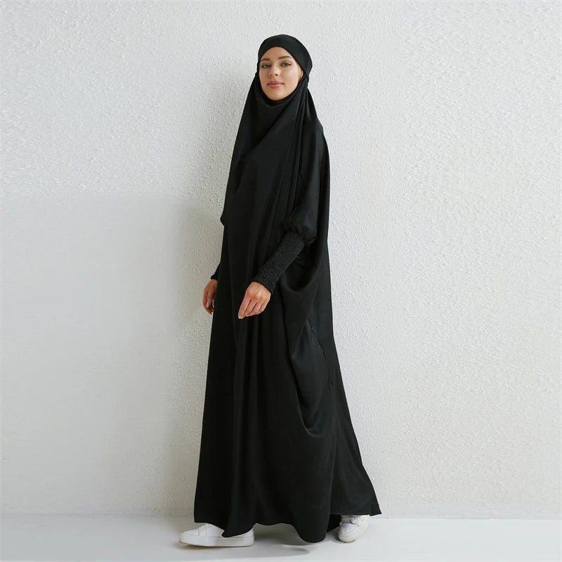 Abaya Noire à Capuche Manches Smockées - Jilbab Robe de Prière